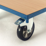 Räder mit Vollelastik-Vollgummibereifung