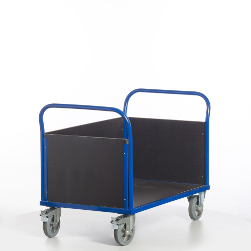 schwerer Dreiwandwagen