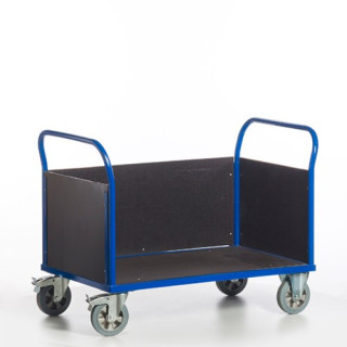 schwerer Dreiwandwagen