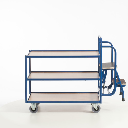 Tischwagen mit 2 Trittstufen (3 Etagen)