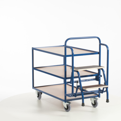 Tischwagen mit 2 Trittstufen (3 Etagen)